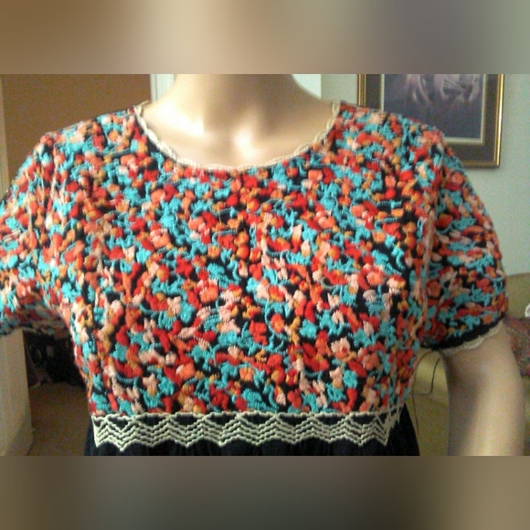 BNWOT THML (ANTHROPOLOGIE) DRESS EMBROIDERY ON TOP BLACK RUFFLE BTTM. SZ. MED - Picture 4 of 8